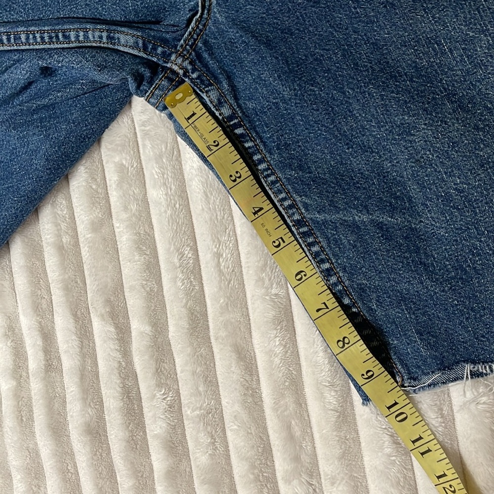 Levis Vintage Black Tab Shorts | Size 31-32? - Picture 4 of 10
